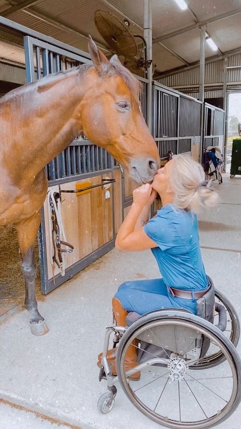 emmabooth_paraequestrian on Instagram: ❤️❤️❤️ #equestrian #hearthorse #zidane #love #paraequestrian #equine Laughing Horse, Horse Meme, Funny Horse Videos, Cute Horse Pictures, Really Cute Puppies, Funny Horses, Horse Videos, Funny Horse, Cute Horses