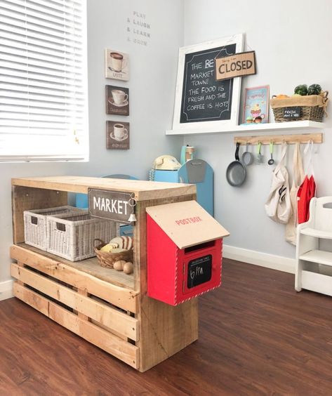 Kids Market Stand, Daycare Spaces, Pallet Kids, Timber Planks, Kids Market, Kids Play Kitchen, Diy Play Kitchen, Market Stall, Learning Time