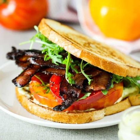 A classic BLT with garlic basil aioli on a white plate. Classic Blt Sandwich, Blt Wraps, Basil Aioli, Aioli Sauce, Panini Recipes, Aioli Recipe, Blt Sandwich, Jambalaya Recipe, Garlic Aioli