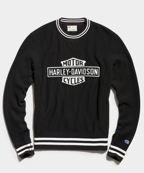 Todd Snyder Champion, Champion Clothing, Todd Snyder, Motor Harley Davidson Cycles, Crewneck Style, Black Crewneck, Champion Sweatshirt, Team Jersey, Tailored Suits