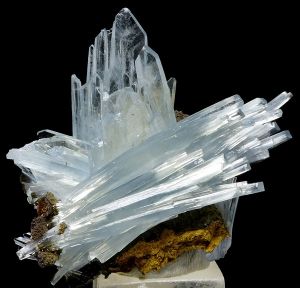 Group of very lustrous blue baryte crystals on matrix Creation Of Earth, Gypsum Crystal, Cool Rocks, Crystal Shop, Gems And Minerals, Crystals Minerals, Rocks And Minerals, Men's Watch, Matrix