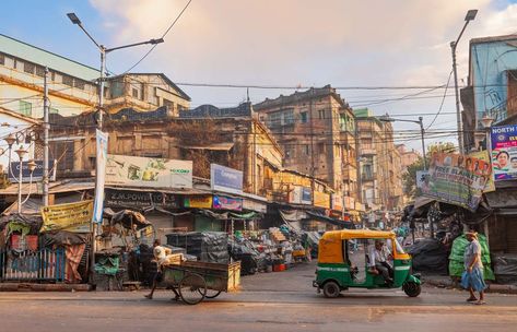 India Stock Photo Old city market with roadside shops and vehicles at Kolkata The article Old city market with roadside shops and vehicles at Kolkata first appeared on India Stock Photo and is written by Roop Dey Kolkata Market Photography, Indian Market Photography, Vehicles Drawing, Bengali Woman, Kolkata Photography, Beaches Photography, Indian Project, Urban Cityscape, Vegetable Market