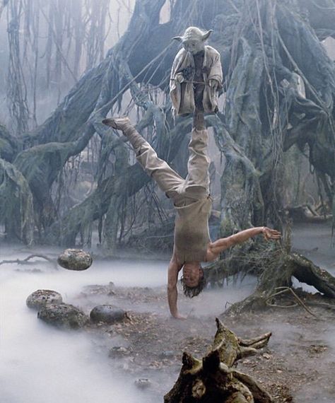 Luke Skywalker Dagobah, Dark Maul, Jar Jar Binks, Let Go Of Everything, Star Wars Background, Classic Star Wars, Dark Vador, Star Wars Luke, Star Wars Luke Skywalker