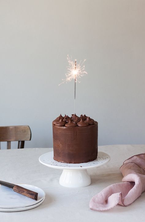 Minimalist Chocolate Cake, Minimal Chocolate Cake, Minimal Cake Design, Minimal Birthday Cake, Chocolate Layered Cake, Dinara Kasko, Small Birthday Cakes, Random Shapes, Chocolate Cake Designs