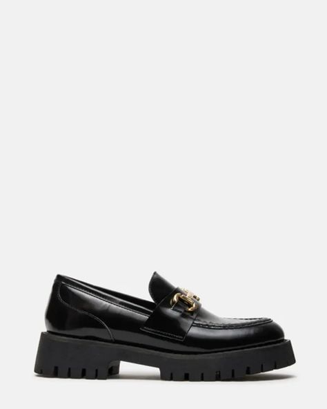 Taylor Swift’s Loafers With a Twist Will Be Everywhere This Season, and We Know Where You Can Get Them Platform Loafers Socks, Paris Winter Outfits, Steve Madden Loafers, Chunky Loafer, Movie Outfits, Womens Loafers, Sneakers Heels, Loafers Outfit, Branded Shoes For Men