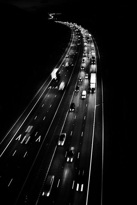 Freeway Black And White Photo Wall, Black And White Picture Wall, Random Aesthetic, Foto Tips, Gray Aesthetic, Aesthetic Stuff, Negroni, Black And White Aesthetic, Black Aesthetic Wallpaper