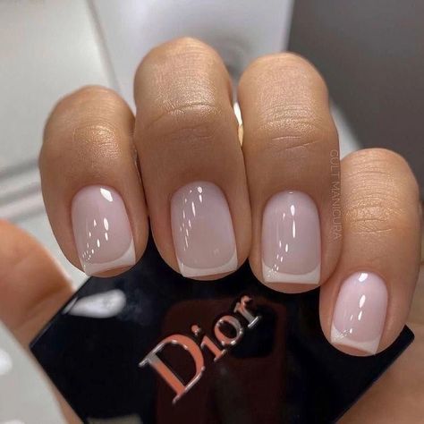 Unghie Sfumate, French Manicure Nails, Her Nails, Neutral Nails, Dipped Nails, Elegant Nails, Classy Nails, Nail It, Fancy Nails