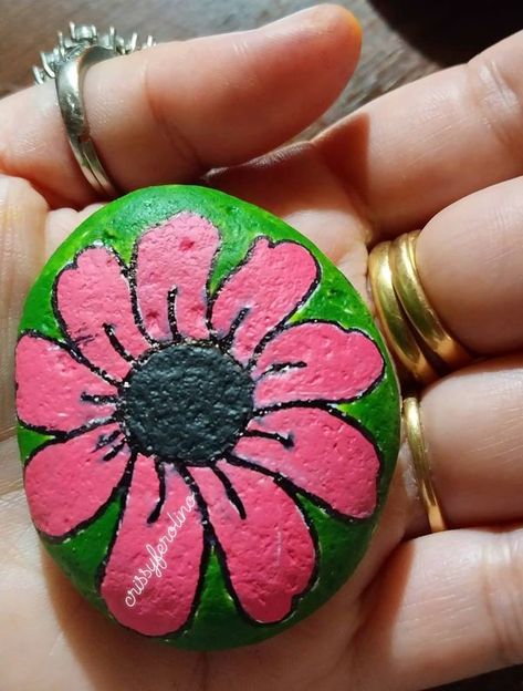 Stone Art, Rock Painting, Rock Art, Painted Rocks, Ceramics, Stone, Art