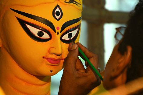 The Making of Durga...... Durga Puja in Kolkata 2014 | Flickr Happy Mahalaya, Durga Navratri, Durga Puja Kolkata, Maa Kali Images, Devi Maa, Durga Painting, Durga Images, Love Wallpaper Backgrounds, Bike Pic