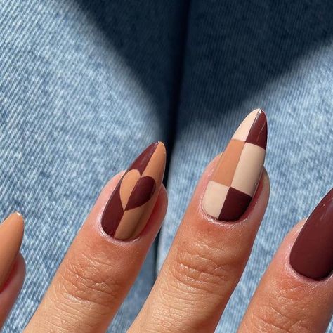 Phoebe Cascarina on Instagram: "🤎🍂🫶🏼   @lightslacquer  - Espresso - Cappuccino - Iced latte  (Code PHOEBE to save ~ aff)   @coconutlaneuk phone case !  (Code PHOEBESUMMERNAILS to save ~ aff)   Links in my bio 🤎   (Gifted/affiliate) #nailsnailsnails #nails #nailinspo #nailart #nailsofinstagram #naildesign #nailstagram #gelnails #nailartinspo #aesthetic #naildesigns #nailfashion #nails2inspire #notd #nailinspiration #nailstyle #nailsoftheday #almondnails #simplenails #phoebesummernails #summernails #fallnails #autumnnails #mixandmatchnails #lightslacquer" Latte Art Nails, Late Fall Nails, Cappuccino Nails, Espresso Nails, Latte Nails, Starbucks Nails, Nails Biab, Disco Nails, Nailinspo Nailart