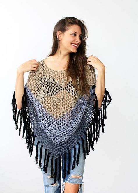 15 Fun, Fabulous FREE Fringed Crochet Patterns: Ombre Poncho Free Crochet Pattern with Fringe Picot Crochet, Crocheted Shawl, Irish Crochet Dress, Crochet Poncho Patterns, Crochet Fringe, Crochet Shawls And Wraps, Poncho Pattern, Ideas Crochet, Poncho Cape