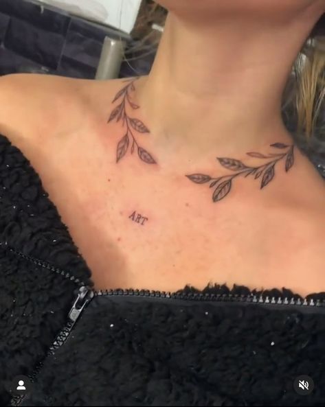 Vines On Neck Tattoo, Leaves Around Neck Tattoo, Leave Collar Bone Tattoo, Leaves On Neck Tattoo, Vine Tattoos Neck, Edgy Collar Bone Tattoo, Vines On Collar Bone Tattoo, Under Neck Tattoos Women, Collar Bone Neck Tattoo