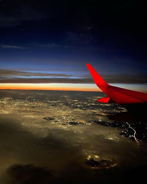 Flight Aesthetic, Red Eye Flight, Red Airplane, Airplane Flight, Airport Aesthetic, Red Eye, Red Wallpaper, Travel Aesthetic, Airplane View