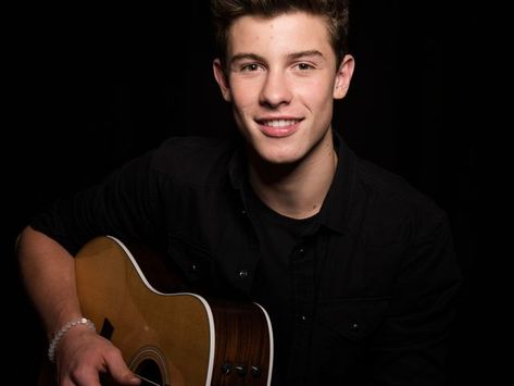 I got: I Don't Even Know Your Name! What Shawn Mendes Song Is About You? Shawn Mendes Girlfriend, Shawn Mendes Facts, Shawn And Camila, Shawn Mendes Hair, Shawn Mendes Photoshoot, Shawn Mendes Shirtless, Shawn Mendes Merch, Shawn Mendes Songs, Shawn Mendes Tour