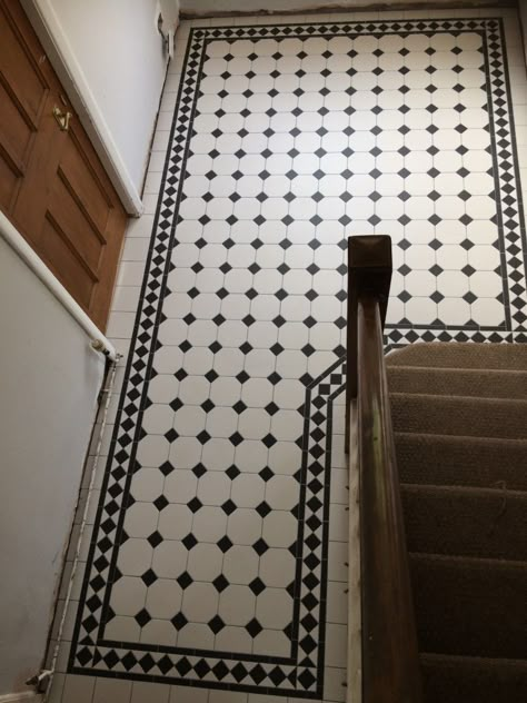 Victorian and period tiles - Alternative Tiles Victorian Hallway Tiles, Hallway Tiles Floor, Hall Tiles, Art Deco Floor, Entryway Tile, Victorian Hallway, Entryway Flooring, Hall Flooring, Victorian Floor