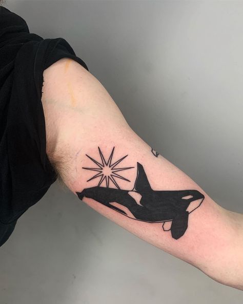 Japanese Orca Tattoo, American Traditional Orca Tattoo, Neo Traditional Whale Tattoo, Orca Tattoo Thigh, Orca Arm Tattoo, Meaningless Tattoos, Orca Whale Tattoo, Killer Whale Tattoo, Silhouette Tattoo