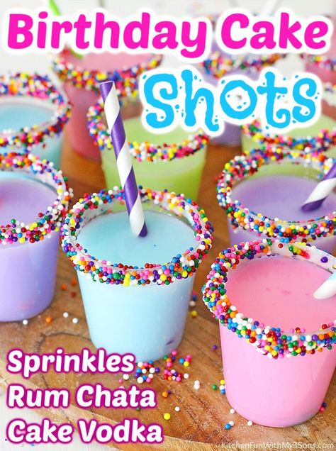 Essen, 21st Birthday Drinks, Birthday Cake Shots, Cake Shot, Cake Vodka, Cake Shots, Make Birthday Cake, Birthday Cake Flavors, Birthday Shots