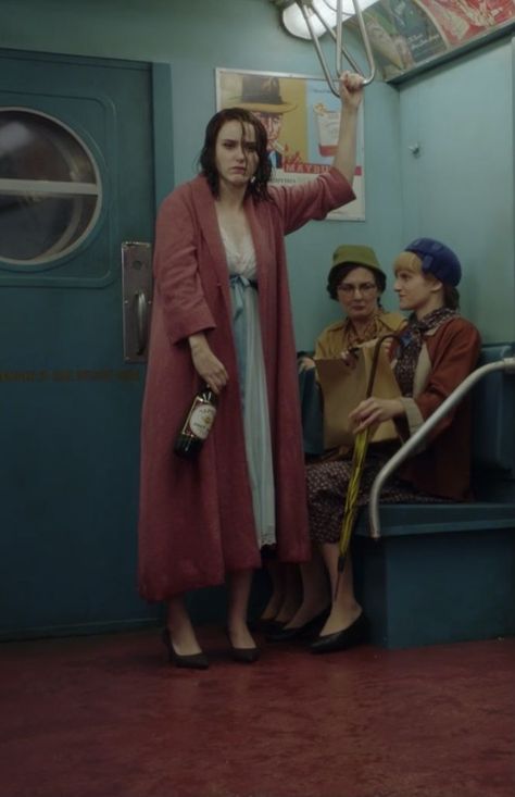 Marvelous Mrs Maisel Fashion, Mrs Maisel Fashion, Singing Training, Amy Sherman Palladino, Marvelous Mrs Maisel, Mrs Maisel, Diane Arbus, Old Hollywood Style, Rachel Brosnahan