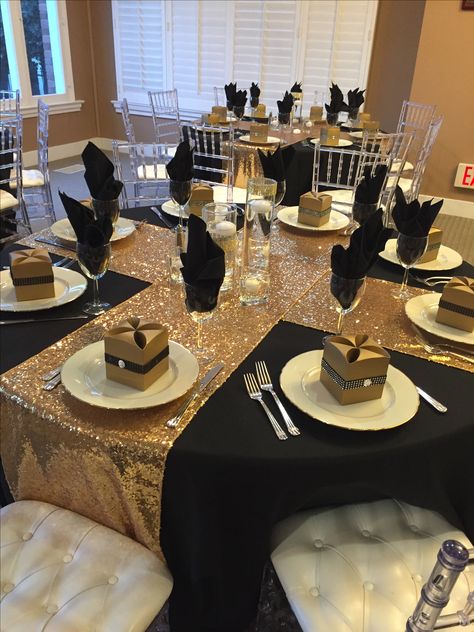 Black and gold decorations for table Black And Gold Decorations, Adult Prom, Black And Gold Party Decorations, Graduation Dinner, Gold Decorations, Great Gatsby Party, Gold Party Decorations, Planning Business, 50th Party