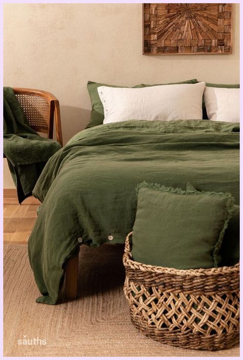 Dark Green And Black Bedroom, Green And Beige Bedroom, Green And Cream Bedroom, Green Comforter Bedroom, Pink And Green Room, Bedroom Dark Green, Bedroom Sage Green, Bedroom Inspirations Green, Dark Green Bedroom