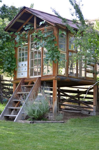 Meditation Shed, She Shed Ideas, Reclaimed Decor, Rustic Shed, Reclaimed Windows, Shed Ideas, Pergola Ideas, Pallet Ideas Easy, Greenhouse Plans