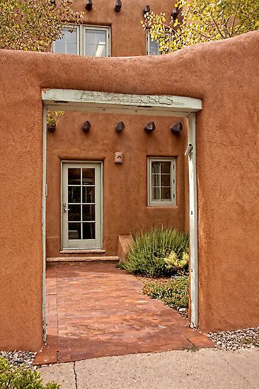 Santa Fe - nice entrance. Southwest Living, New Mexico Style, New Mexico Santa Fe, New Mexico Homes, Adobe House, Mexico Style, Santa Fe Style, Cob House, Southwest Design