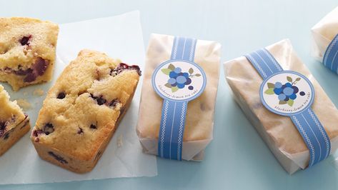 Blueberry-Lemon Tea Cakes | With juicy berries and zesty lemon, these tiny cakes pack big flavors. For a blue-ribbon presentation, print these gift labels and attach to wax paper-wrapped loaves. #food #recipes #marthastewart #cakes #cakerecipes Tea Cakes, Lemon Tea Cake, Cookie Clipart, Tiny Cakes, Cake Packaging, Mini Loaf, Lemon Tea, Lemon Blueberry, Loaf Pan