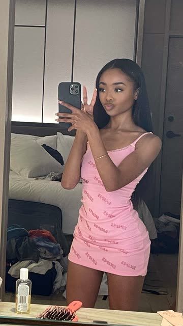 Skai Jackson Photoshoot, Skai Jackson Outfits, Sew In Weave Hairstyles, Jackson Instagram, Skai Jackson, Cute Comfy Outfits, Fashion Killa, Simple Outfits, Talk To Me