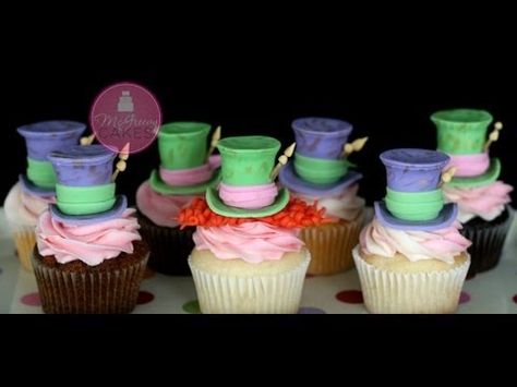 Mad Hatter Fondant Cupcake Topper - Tutorial - Cake Central Mad Hatters Hat, Hat Toppers, Tea Cup Cupcakes, Fondant Cupcake Topper, Mad Hatter Top Hat, Alice In Wonderland Cakes, Fondant Cupcake Toppers, Baking Tutorial, Mad Hatters