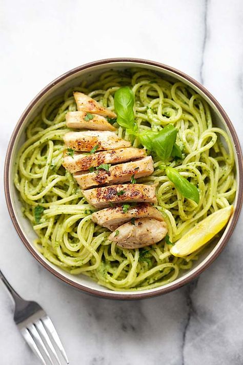 Pasta With Grilled Chicken, Pesto Pasta With Chicken, Chicken And Pesto, Pesto Pasta Recipes Chicken, Western Recipes, Pesto Spaghetti, Grilled Chicken Pasta, Basil Pesto Pasta, Pasta With Chicken