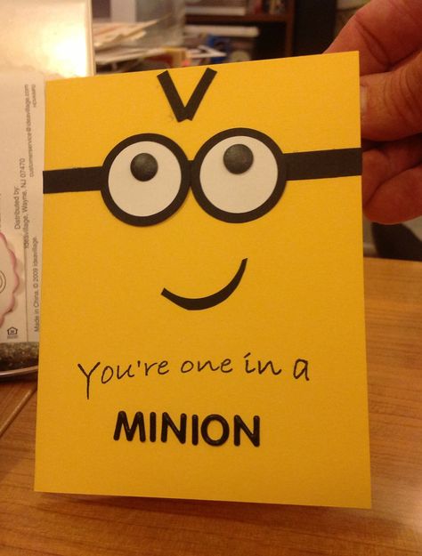 Minion birthday card - LOVE the minions (even purple ones :) )                                                                                                                                                      More Minion Birthday Card, One In A Minion, Minion Card, Happy Birthday Cards Diy, A Minion, Birthday Card Drawing, Unique Birthday Cards, Birthday Card Craft, Minion Birthday