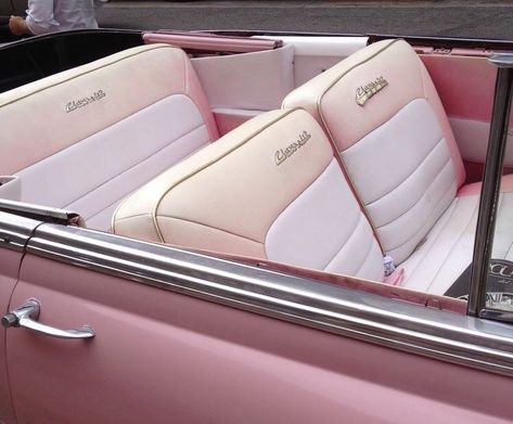 Old Vintage Cars, Pink Cadillac, Car Goals, Malibu Barbie, Classy Cars, Pink Car, Pretty Cars, Pink Vintage, My Dream Car