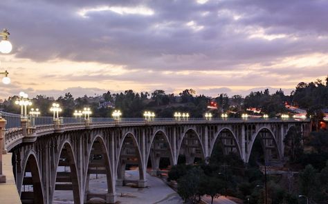 Colorado Street Bridge | The film hit all the best spots in the sprawling metropolis. Colorado Street Bridge, Here's To The Fools Who Dream, Damien Chazelle, Lala Land, Movie Locations, Spooky Places, Los Angeles Travel, Image Film, Pasadena California