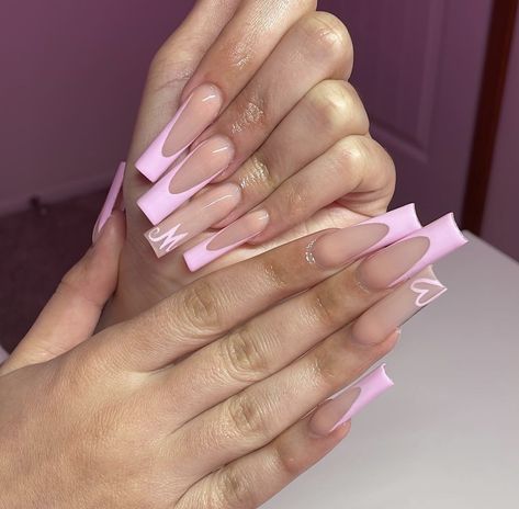 Trendy Nails With Initial, French Tip Acrylic Nails Coffin With Initial, Short Acrylic Nails With Letter, Nail Inspo With Initial Pink, Acrylic Nails M Initial, Nails For Initials, Acrylic Nails With A C Initial, French Tips With M Initial, Nail Ideas With His Initial