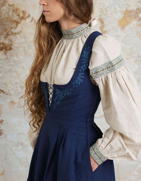 Cottage Core Dark Academia, Cottage Core Dark, Dark Academia Outfit, Fair Outfits, Folk Embroidery, Mode Casual, Bustier Dress, Fantasy Dress, Fantasy Clothing