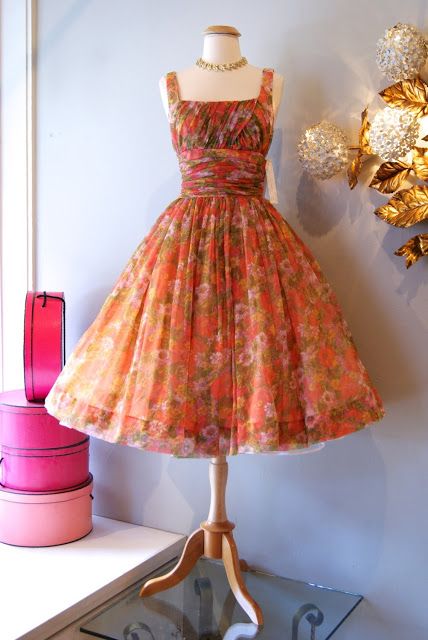 Vintage Clothing Boutique, Long Dress Design, Girls Frock Design, Vintage Clothing Stores, Garden Party Dress, Vintage 1950s Dresses, Frocks For Girls, 50s Dresses, Indian Fashion Dresses