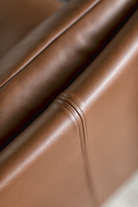 Upholstery Piping Detail, White Leather Furniture, Cabinet Detailing, Joinery Details, Upholstery Trim, Vip Room, Living Room Sofa Design, Leather Frames, Leather Decor