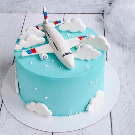 The second birthday of the smallest member of your family has already arrived. Now you can meet this age, which passes from infancy to childhood, with... Aircraft Cake Ideas, Two Fly Birthday Cake, Plane Theme Cake, Airplane Cupcake Cake, Aeroplane Cake Design, Airplane Cakes For Boys, Airplane Cake Ideas, Airplane Theme Cake, Plane Birthday Cake