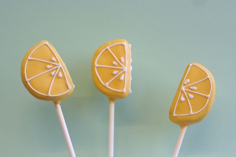 Yellow Cake Pops, Citrus Cake, Slice Cake, Cake Truffles, I Am Amazing, Yellow Cake, Cake Balls, Lemon Slice, Summer Theme