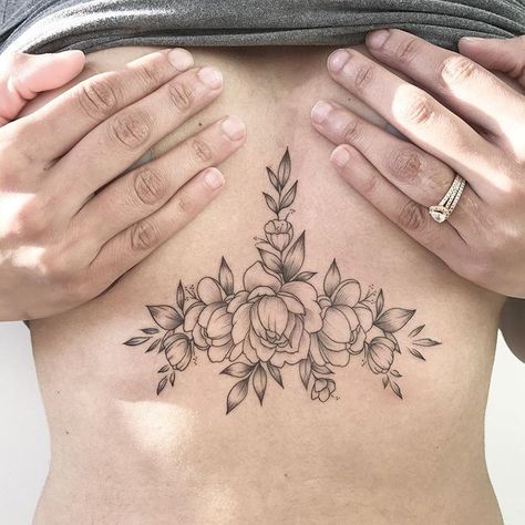 Sternum Tattoo Design, Underboob Tattoo Designs, Moth Art, Chest Tattoos For Women, Chest Piece Tattoos, Geniale Tattoos, Tattoo Women, Sternum Tattoo, Badass Tattoos