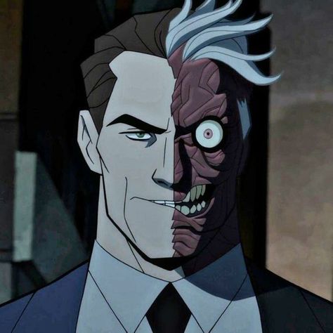 Batman Villians, Gotham Rogues, Two Face Batman, The Long Halloween, Batman The Long Halloween, Dc Animated, Batman Villains, Batman Vs Joker, Gotham Villains