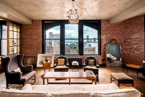 Industrial-chic SoHo loft with Hudson River views Celebrity Apartments, Penthouse New York, New York Condos, New Yorker Loft, Soho Apartment, Manhattan Penthouse, Manhattan Loft, Nyc Loft, Nyc Penthouse