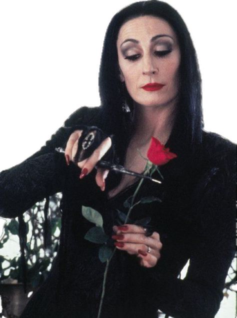 Morticia Addams 1991, The Addams Family Aesthetic, The Addams Family Movie, Addams Family Morticia, Addams Family Costumes, Gomez And Morticia, Gomez Addams, Anjelica Huston, Morticia Addams