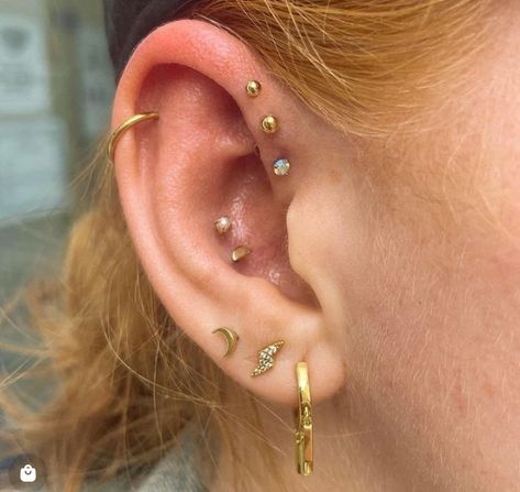 Forward Helix Jewelry, Triple Helix Piercing, Triple Forward Helix Piercing, Triple Forward Helix, Constellation Piercings, Forward Helix Piercing, Cool Ear Piercings, Forward Helix, Pretty Tattoos For Women