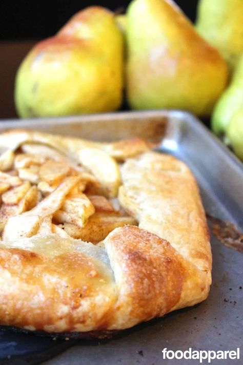 Pear Pie Recipe, Rustic Pie, Pear Galette, Pie Easy, Galette Recipe, Pear Recipes, Sweet Pie, Apple Pear, Cranberry Orange