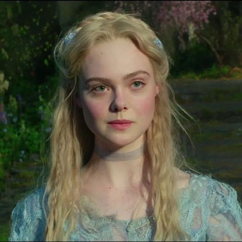 Elle Fanning Maleficent, Aurora Maleficent, Maleficent Aurora, Garden Elf, Xavier Thorpe, Ellie Fanning, Maleficent 2, Real Princess, Disney Princess Pictures