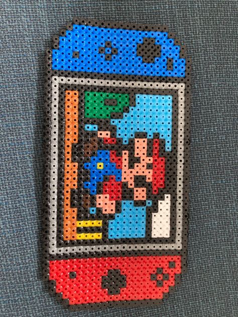 Perler Beads Disney Patterns, Mario Fuse Bead Patterns, Nintendo Switch Perler Bead Patterns, Perler Beads Nintendo Switch, Perler Beads Ideas Mario, Switch Perler Bead, Nintendo Switch Perler Beads, Nintendo Perler Beads, Peeler Bead Crafts