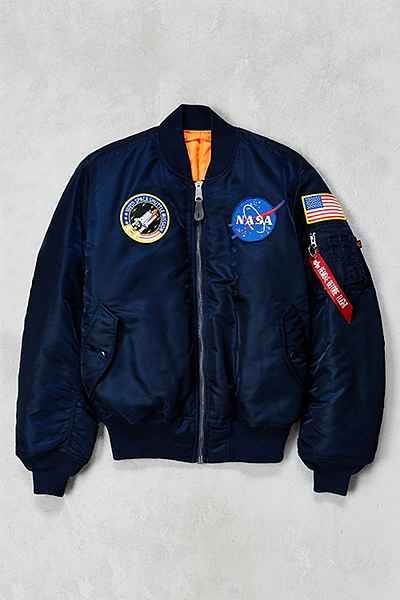 Nasa Jacket, Hipster Boots, Urban Swag, Nasa Clothes, 90s Urban Fashion, Look Grunge, Urban Fashion Women, Hipster Mens Fashion, Kitenge