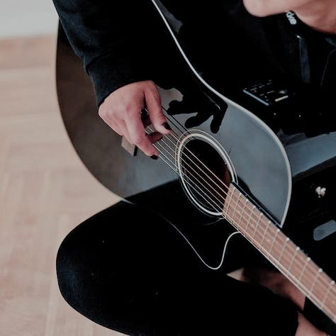 Black Acoustic Guitar Aesthetic, Music Instruments Aesthetic, Male Musician Aesthetic, Musical Instruments Aesthetic, Reina Hardesty, Instruments Aesthetic, Musician Aesthetic, Black Acoustic Guitar, Guitar Aesthetic