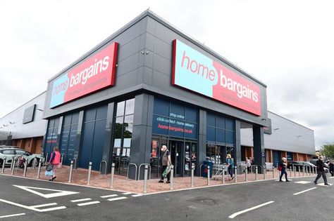 Home Bargains shoppers 'can't believe' £20 kitchen floor transformation - Liverpool Echo Kingdom Business, Holiday Monday, Bank Holiday Monday, Retail Park, Bargain Hunter, House Smells, Tv Entertainment, Bank Holiday, Simple Tricks